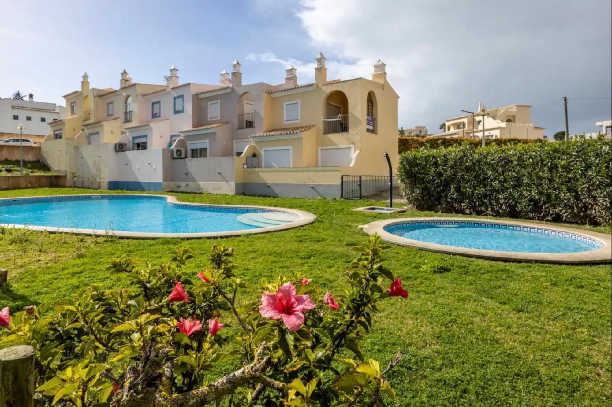 Casa Claudia - Cond Atalaia Βίλα Λάγος Εξωτερικό φωτογραφία